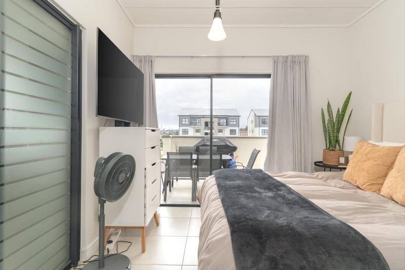 2 Bedroom Property for Sale in The Huntsman Western Cape